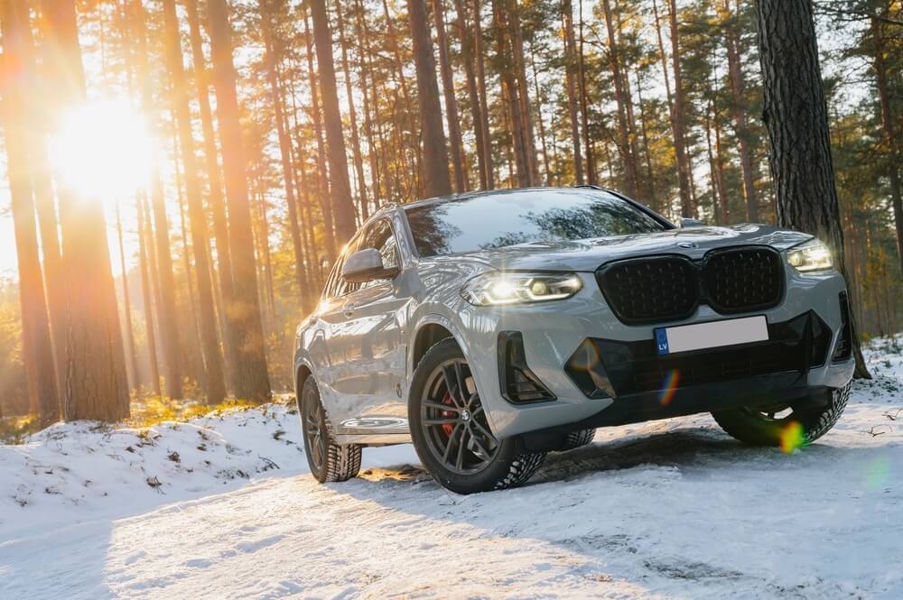 Zimowy niezbędnik dla Ciebie i Twojego BMW. 6 akcesoriów BMW.