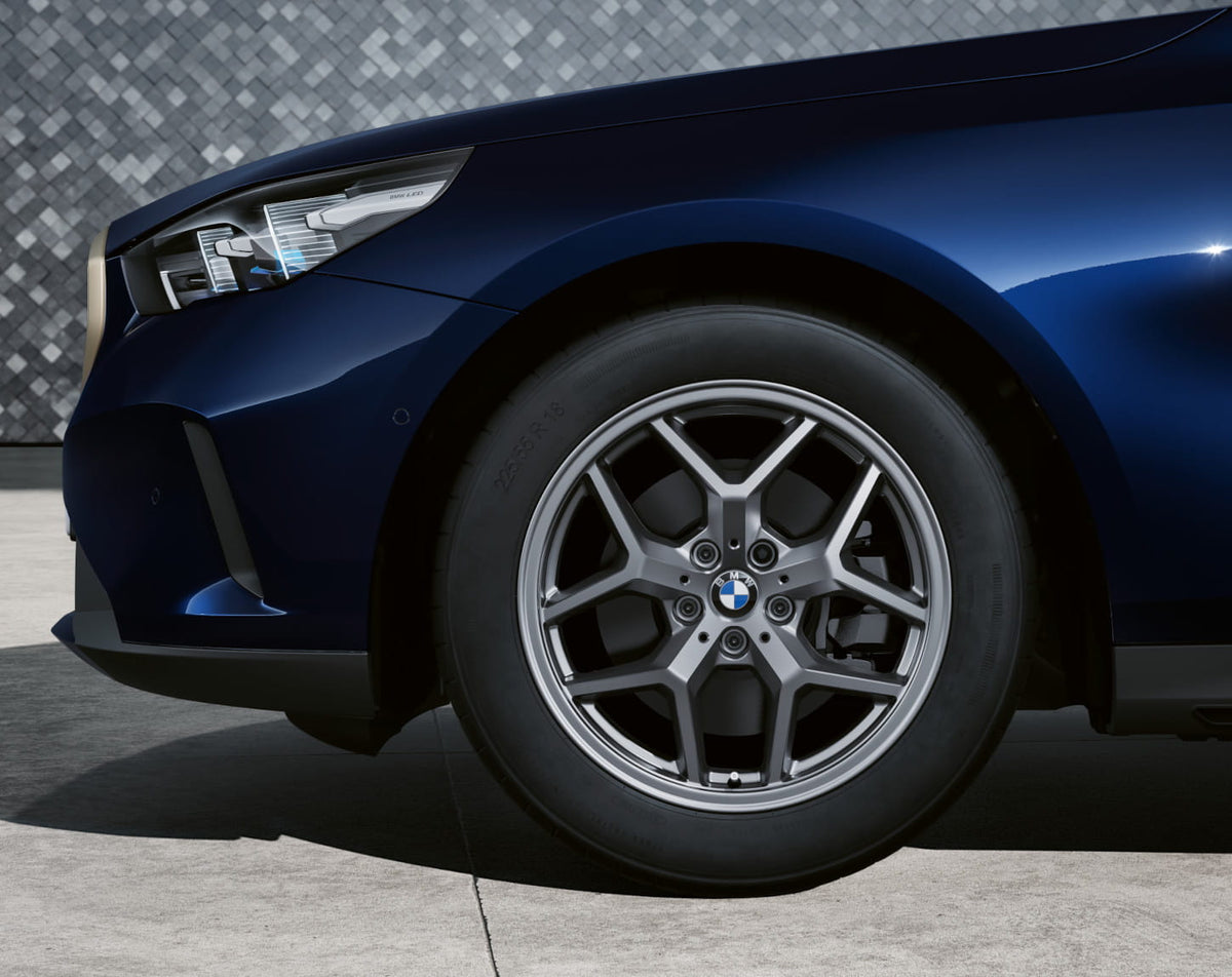 Koła zimowe BMW 18” Y-Spoke 932 Seria 5, (G60/G61) 36115A8E056