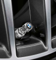 Nakrętki na wentyle BMW zestaw 36122447401