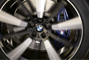 Nieruchome żyroskopowe dekielki kół 65 mm BMW 36122455269