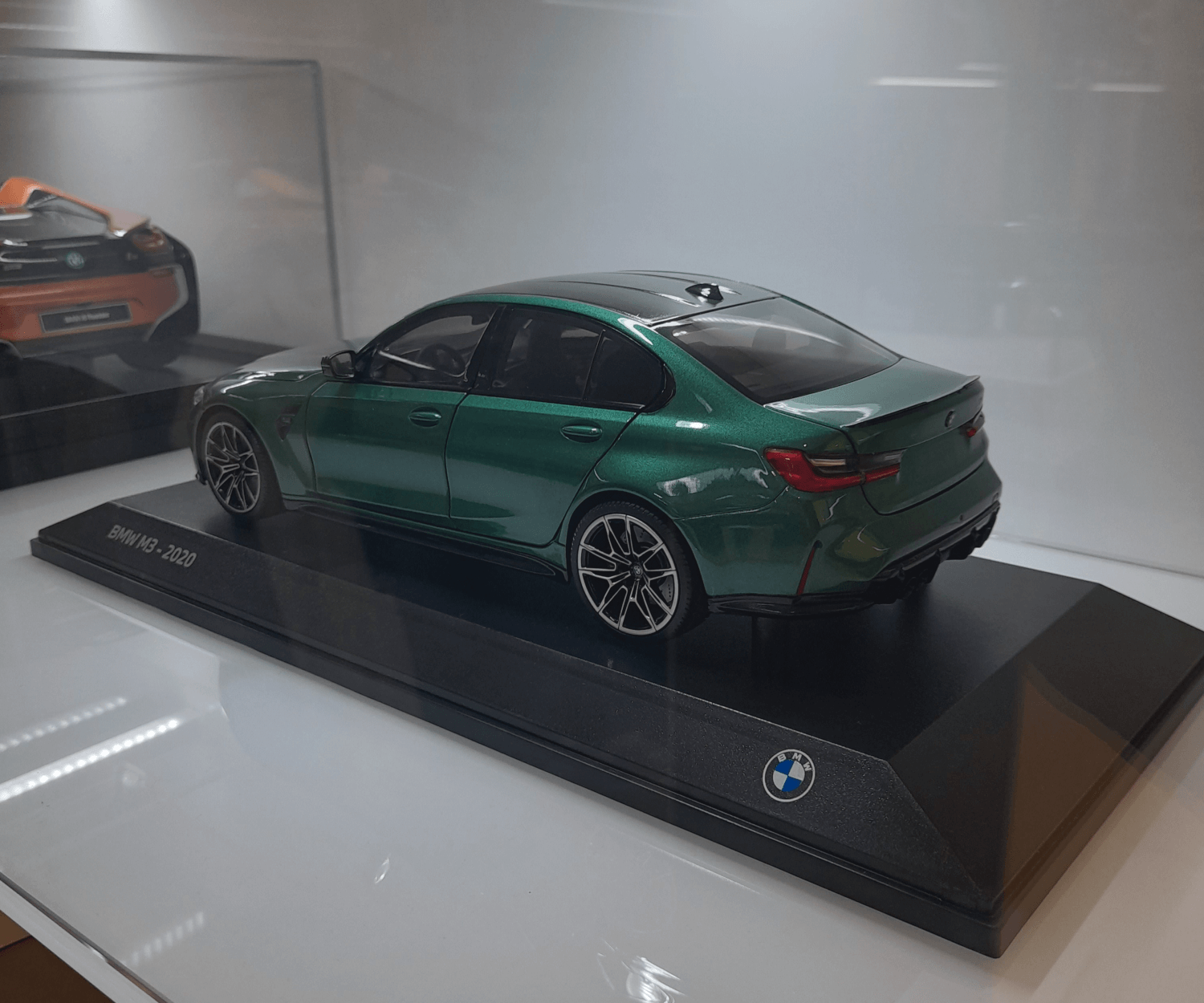 Miniatura BMW M3 Competition (G80) 2020 1:18 80435A51948 - AUTO FUS ...